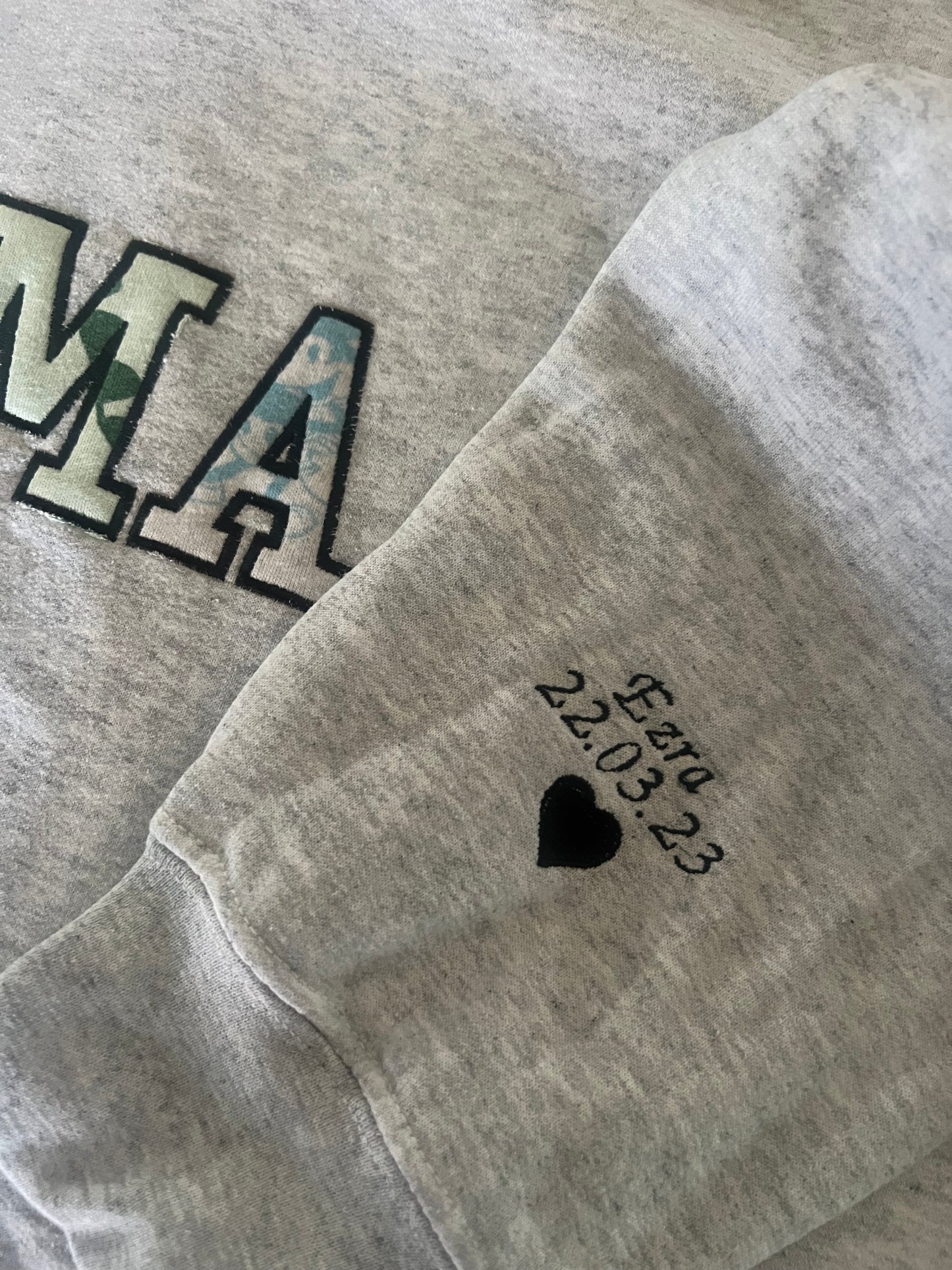 Personalized Mama Sweatshirt, Hoodie or T-Shirt